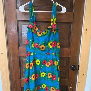 Large Emily and Fin in Blazin Blooms